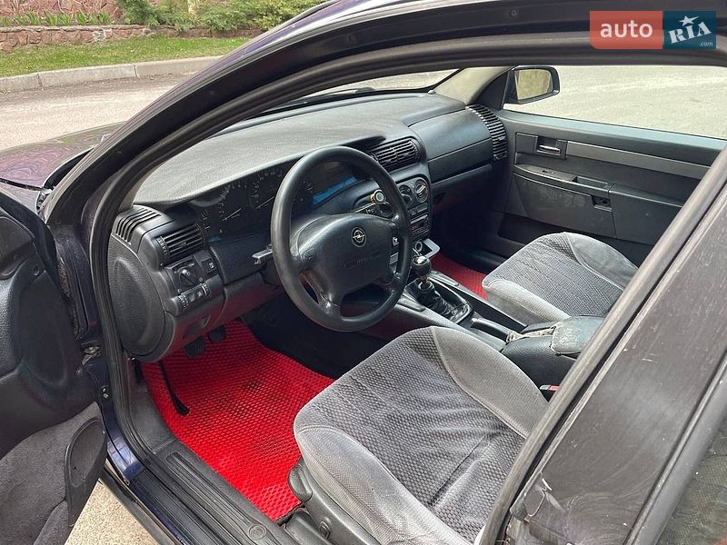 Фото Opel Omega з оголошення AUTO.RIA