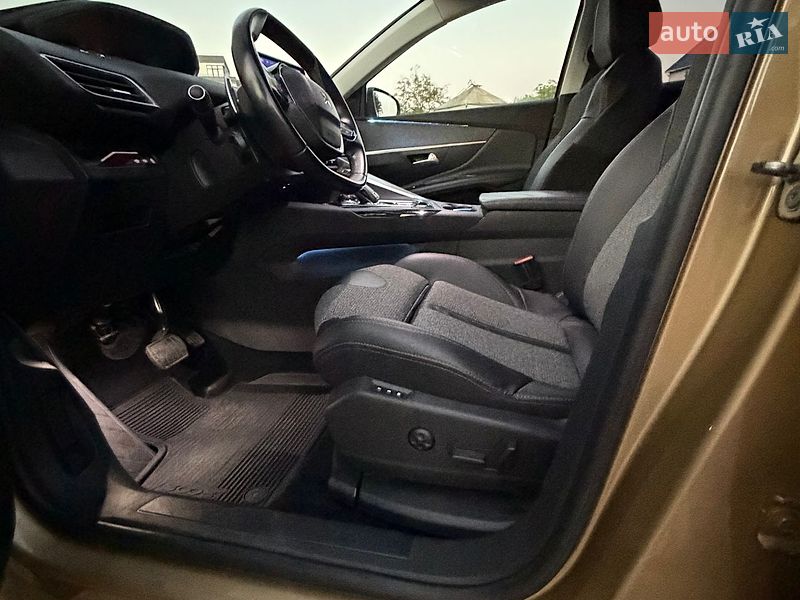 Фото Peugeot 3008 з оголошення AUTO.RIA