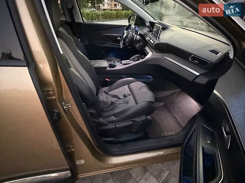 Фото Peugeot 3008 з оголошення AUTO.RIA