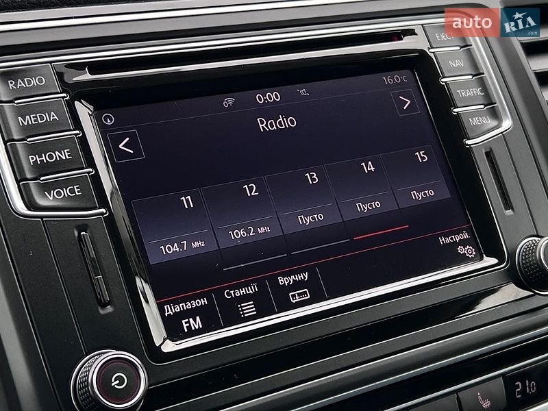Фото Volkswagen Multivan з оголошення AUTO.RIA