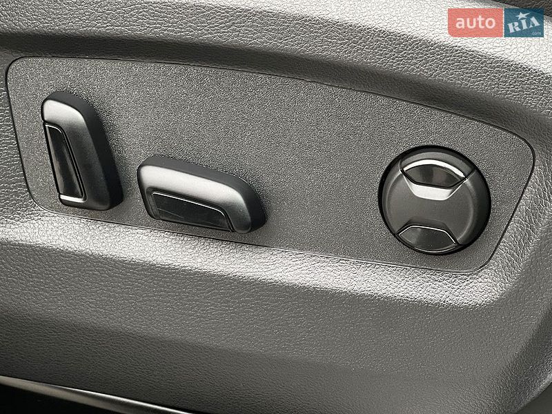 Фото Volkswagen Multivan з оголошення AUTO.RIA