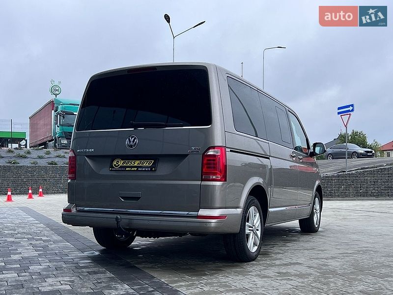 Фото Volkswagen Multivan з оголошення AUTO.RIA