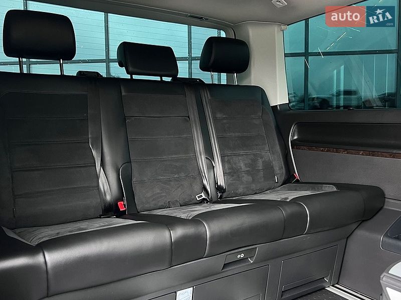Фото Volkswagen Multivan з оголошення AUTO.RIA