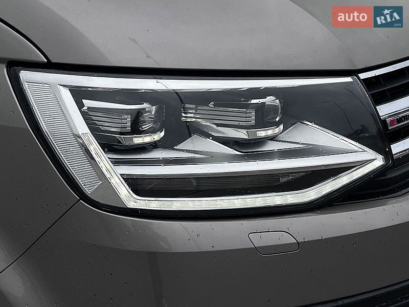 Фото Volkswagen Multivan з оголошення AUTO.RIA