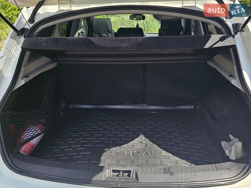 Фото Nissan Qashqai з оголошення AUTO.RIA
