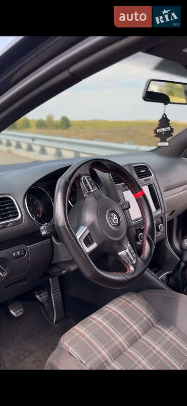 Фото Volkswagen Golf з оголошення AUTO.RIA
