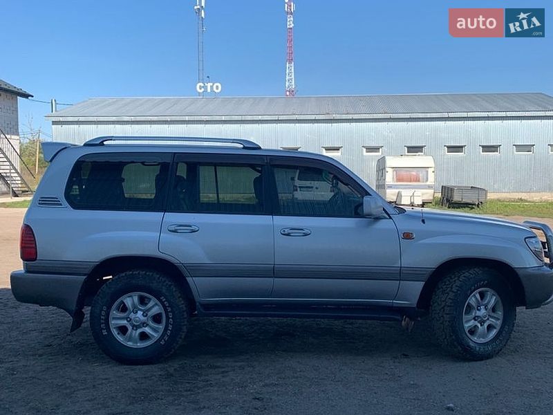 Фото Toyota Land Cruiser з оголошення AUTO.RIA