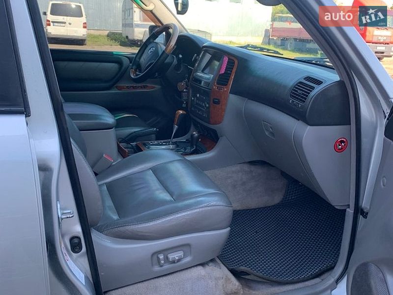Фото Toyota Land Cruiser з оголошення AUTO.RIA