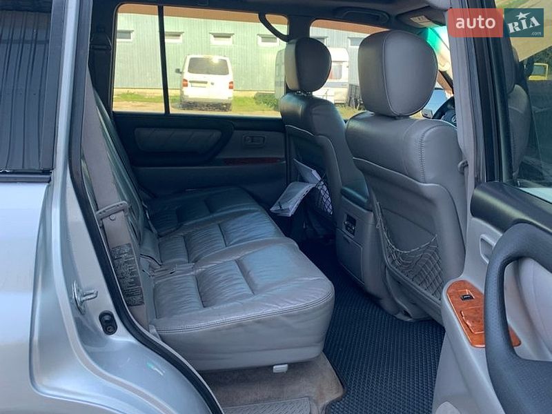 Фото Toyota Land Cruiser з оголошення AUTO.RIA