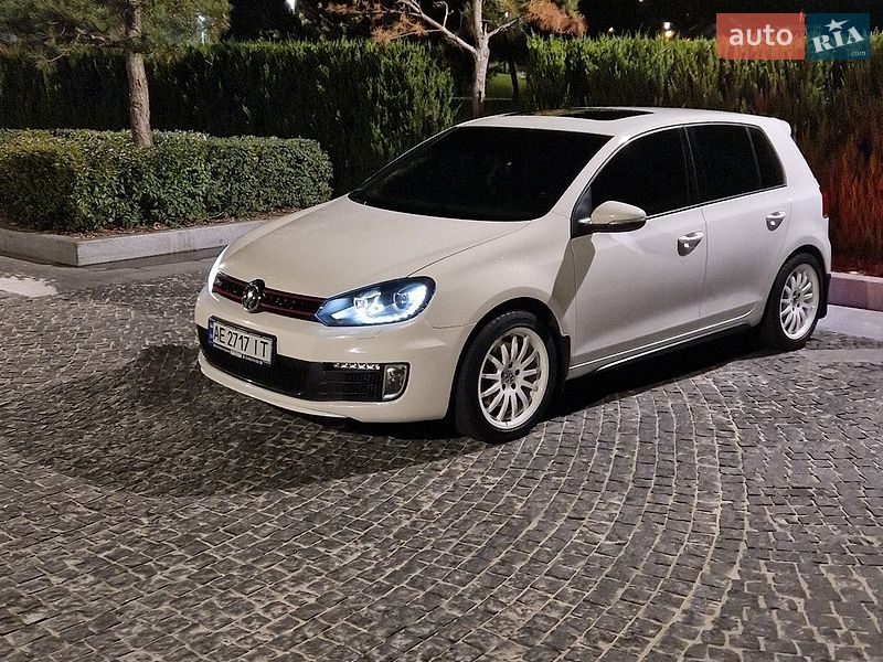 Фото Volkswagen Golf GTI з оголошення AUTO.RIA