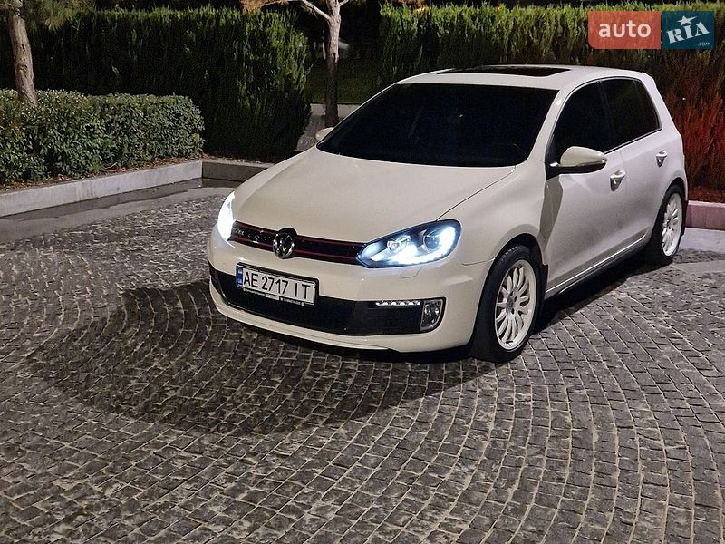 Фото Volkswagen Golf GTI з оголошення AUTO.RIA