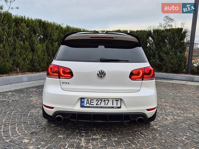 Фото Volkswagen Golf GTI з оголошення AUTO.RIA