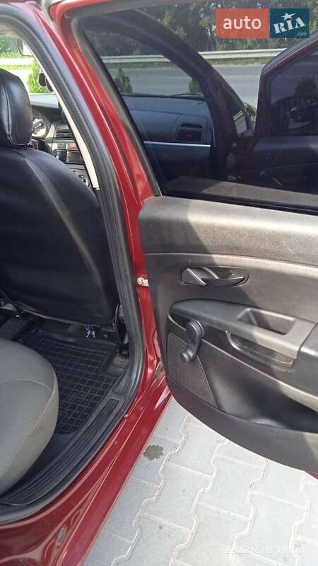Фото Fiat Linea з оголошення AUTO.RIA