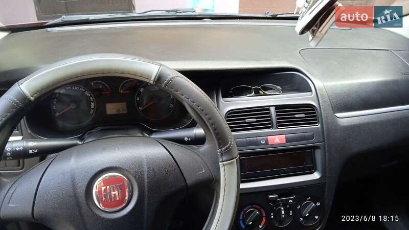 Фото Fiat Linea з оголошення AUTO.RIA