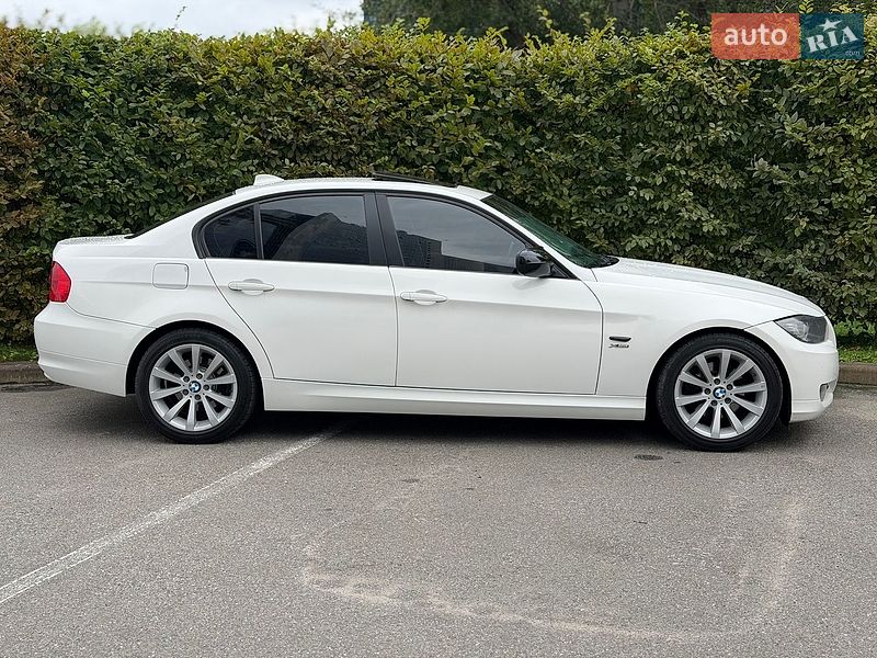 Фото BMW 3 Series з оголошення AUTO.RIA