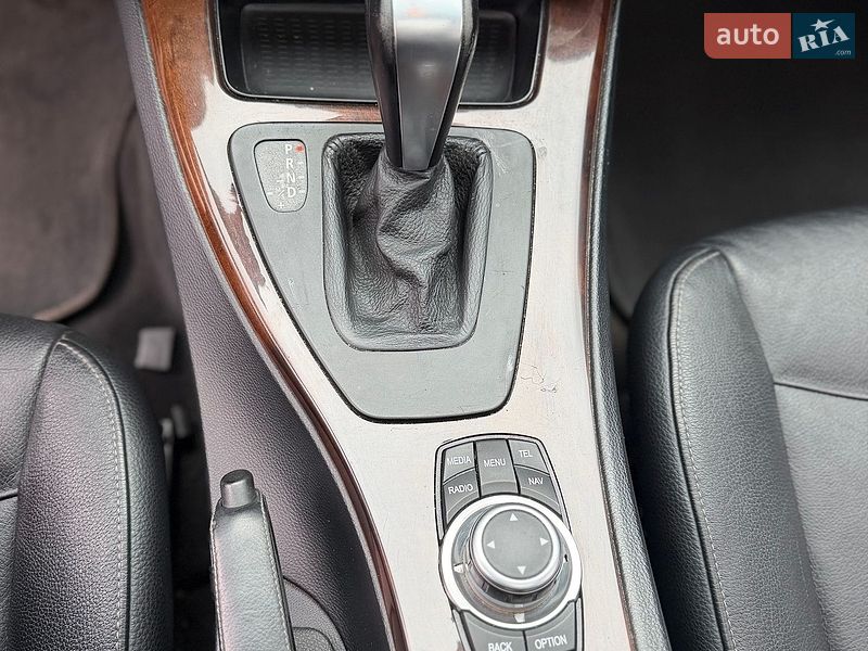 Фото BMW 3 Series з оголошення AUTO.RIA