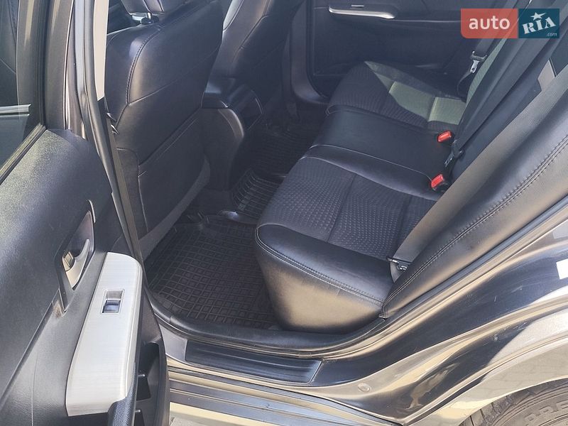 Фото Toyota Camry з оголошення AUTO.RIA