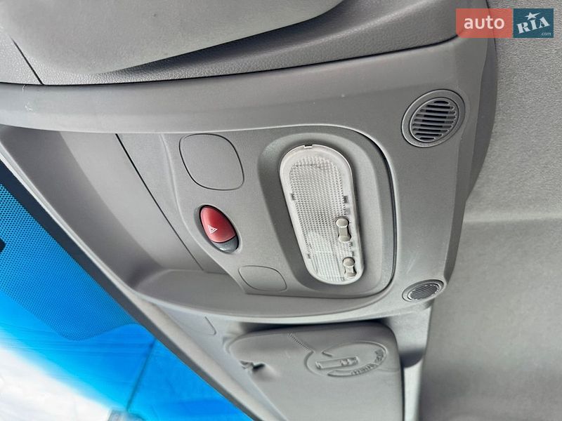 Фото Renault Master з оголошення AUTO.RIA