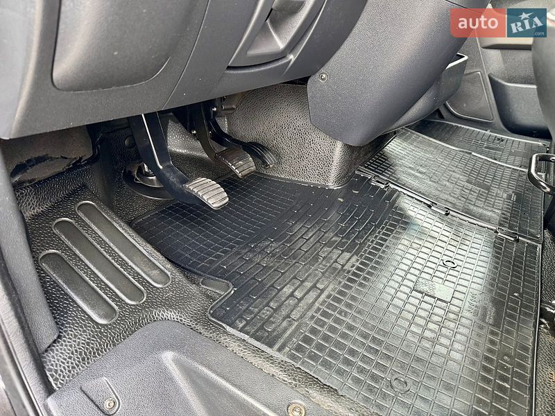 Фото Renault Master з оголошення AUTO.RIA