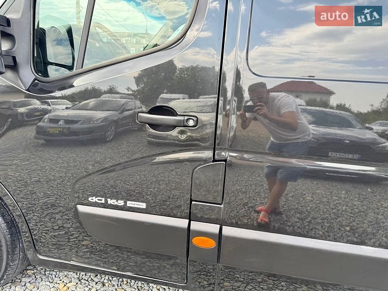Фото Renault Master з оголошення AUTO.RIA