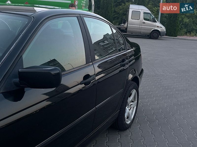 Фото BMW 3 Series з оголошення AUTO.RIA