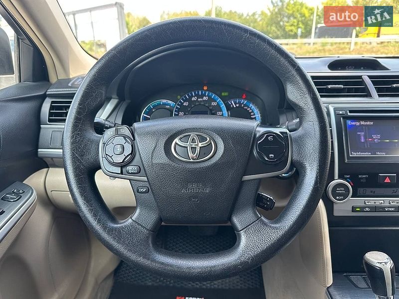 Фото Toyota Camry з оголошення AUTO.RIA