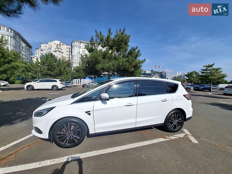 Фото Ford S-Max з оголошення AUTO.RIA