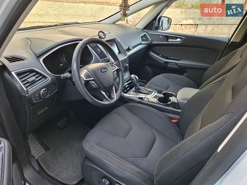 Фото Ford S-Max з оголошення AUTO.RIA