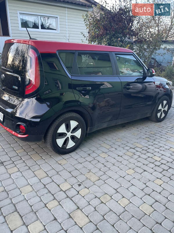 Фото Kia Soul з оголошення AUTO.RIA