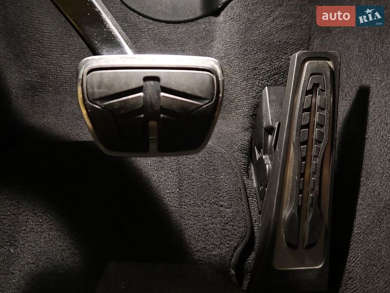 Фото BMW M3 з оголошення AUTO.RIA