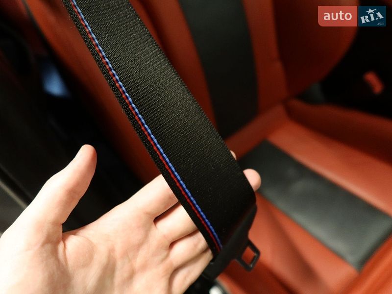 Фото BMW M3 з оголошення AUTO.RIA