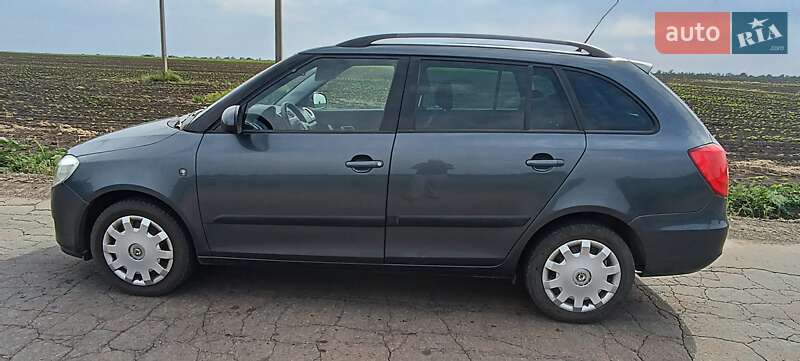 Фото Skoda Fabia з оголошення AUTO.RIA