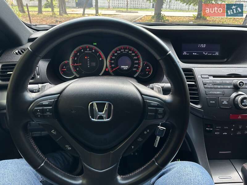 Фото Honda Accord з оголошення AUTO.RIA
