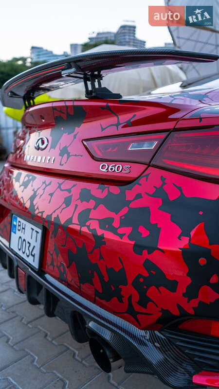 Фото Infiniti Q60 з оголошення AUTO.RIA