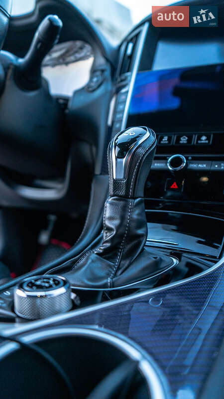 Фото Infiniti Q60 з оголошення AUTO.RIA