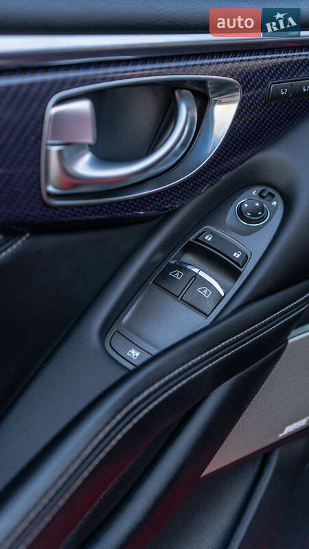 Фото Infiniti Q60 з оголошення AUTO.RIA