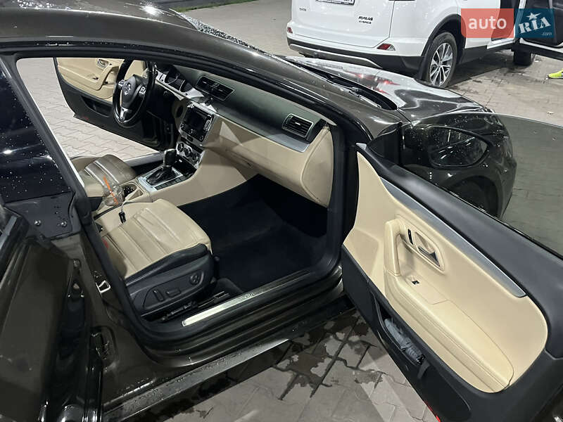 Фото Volkswagen CC / Passat CC з оголошення AUTO.RIA