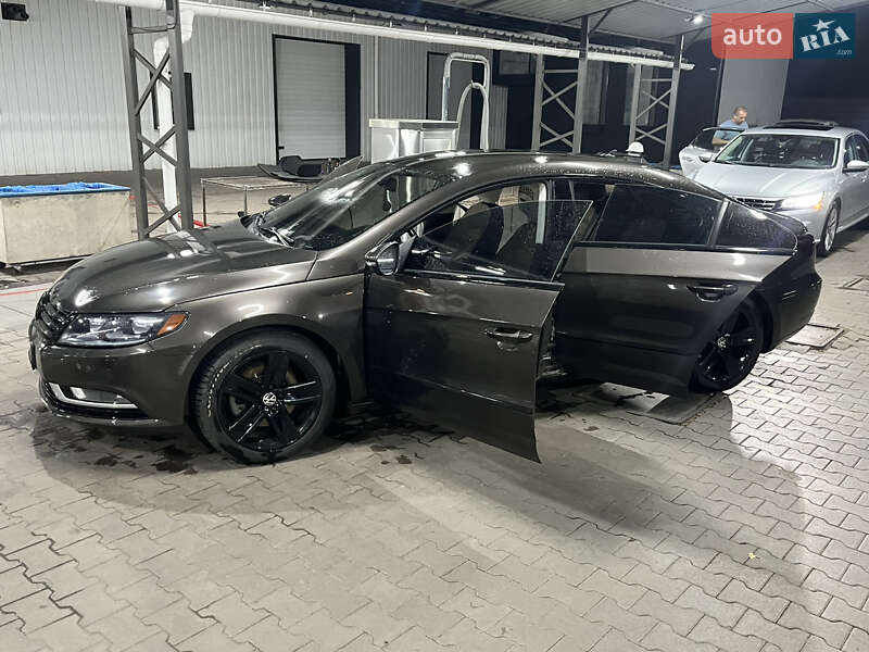 Фото Volkswagen CC / Passat CC з оголошення AUTO.RIA