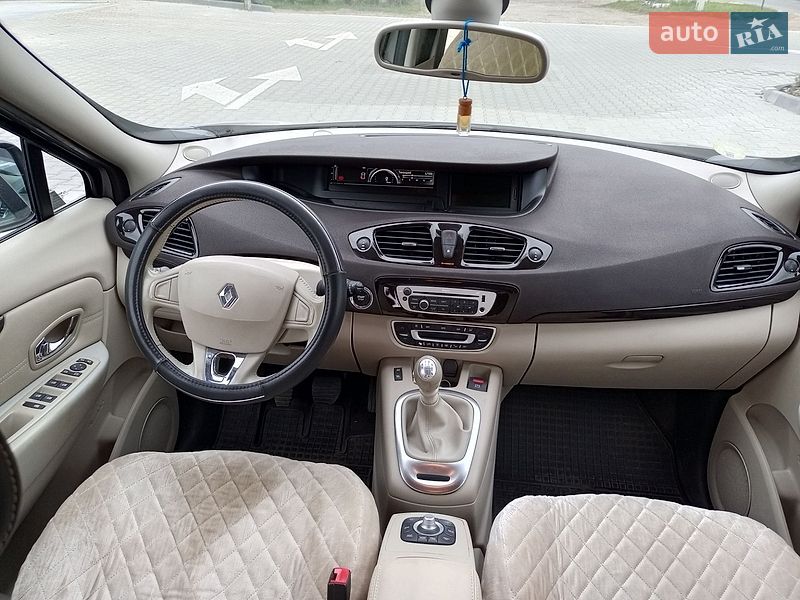 Фото Renault Scenic з оголошення AUTO.RIA