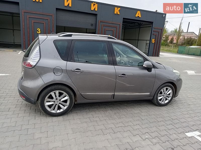Фото Renault Scenic з оголошення AUTO.RIA