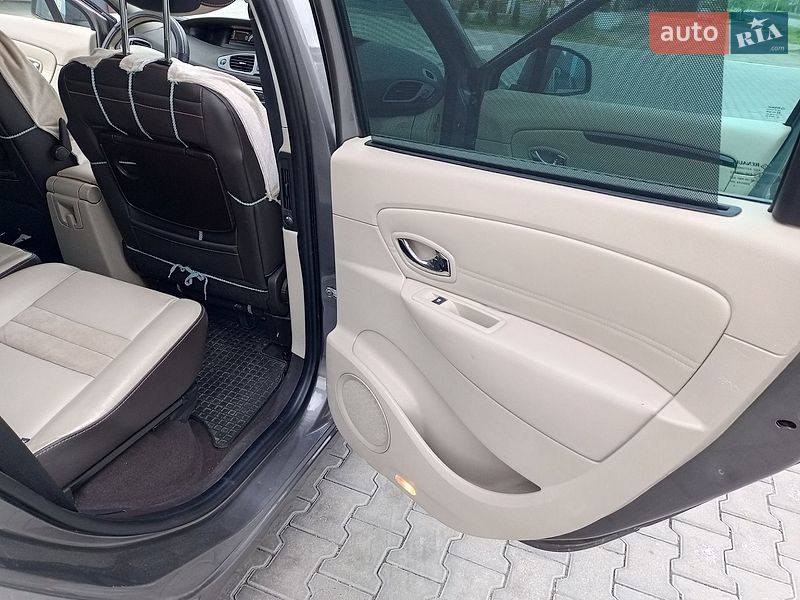 Фото Renault Scenic з оголошення AUTO.RIA