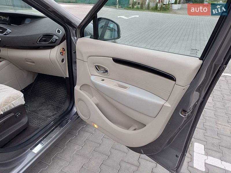 Фото Renault Scenic з оголошення AUTO.RIA