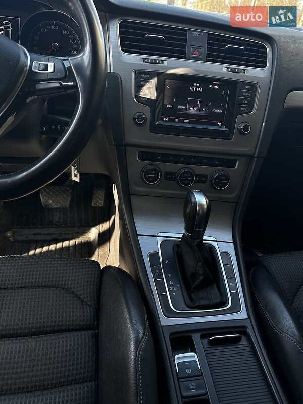 Фото Volkswagen Golf з оголошення AUTO.RIA