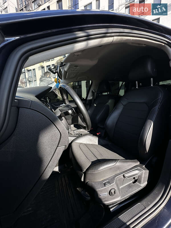 Фото Volkswagen Golf з оголошення AUTO.RIA