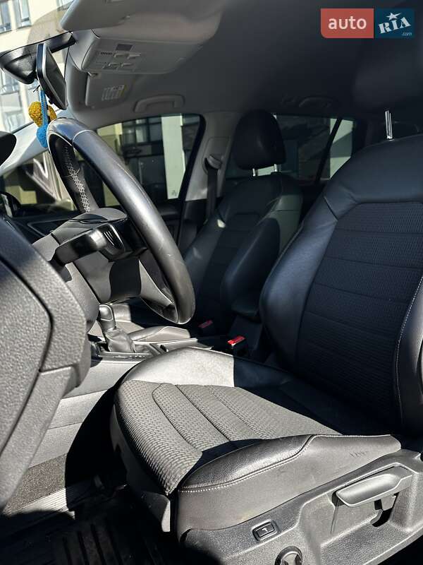Фото Volkswagen Golf з оголошення AUTO.RIA