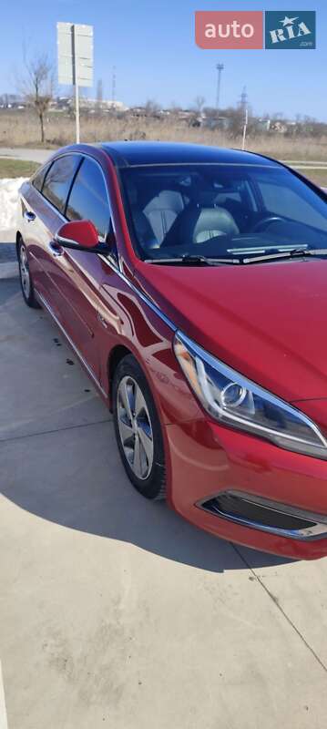 Фото Hyundai Sonata з оголошення AUTO.RIA