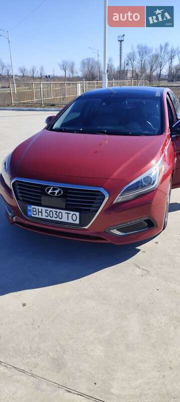 Фото Hyundai Sonata з оголошення AUTO.RIA