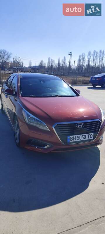 Фото Hyundai Sonata з оголошення AUTO.RIA