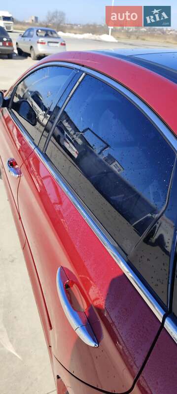 Фото Hyundai Sonata з оголошення AUTO.RIA