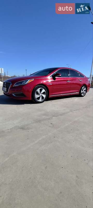Фото Hyundai Sonata з оголошення AUTO.RIA